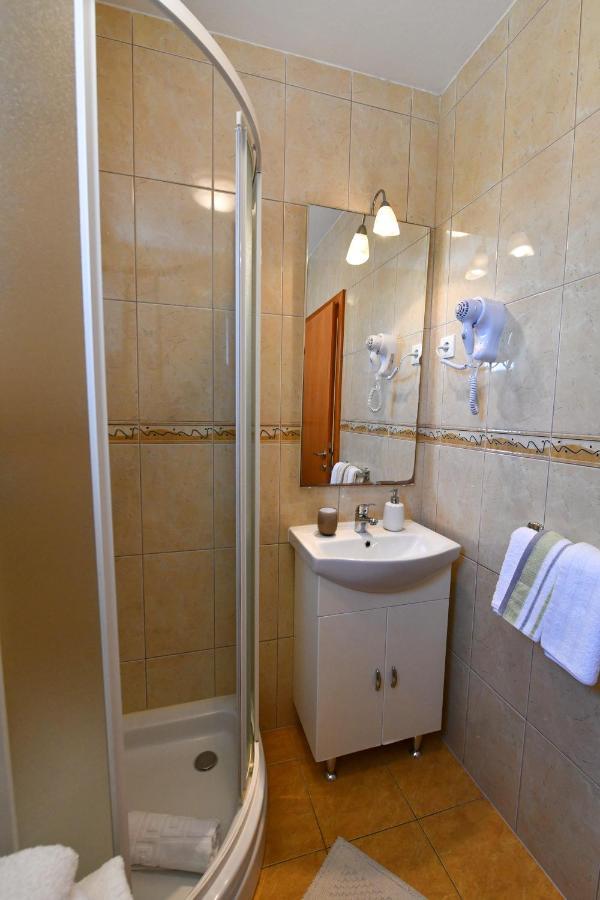Apartments Villa Miranda Vodice Exterior photo