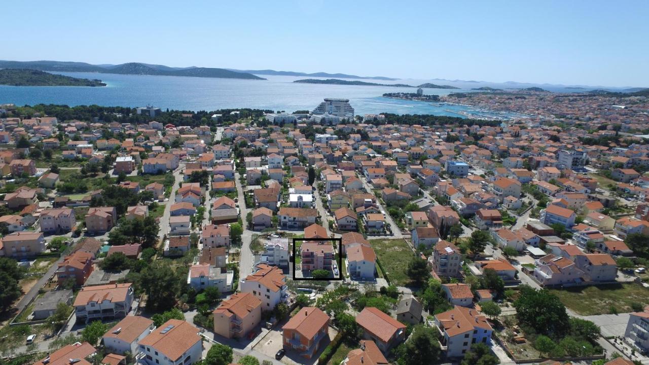 Apartments Villa Miranda Vodice Exterior photo