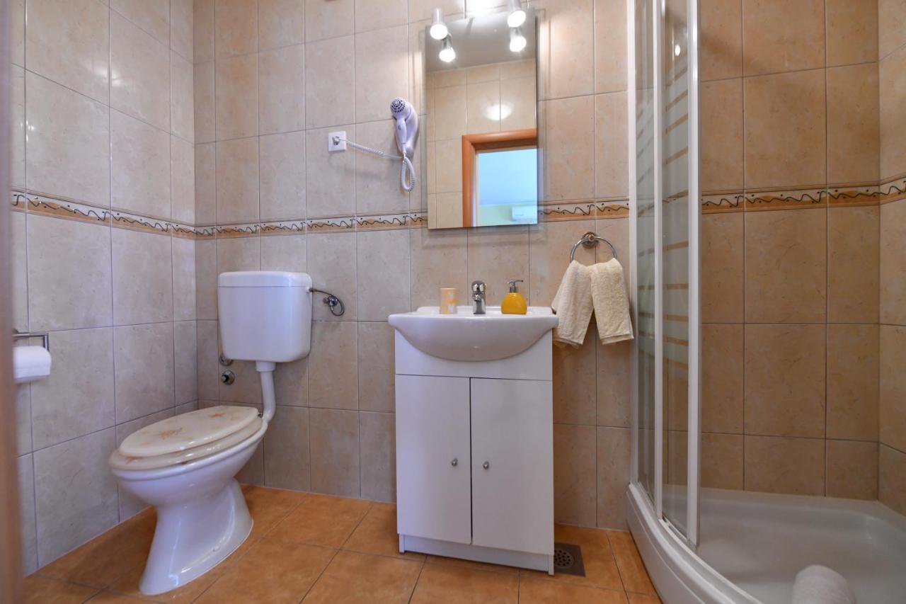 Apartments Villa Miranda Vodice Exterior photo