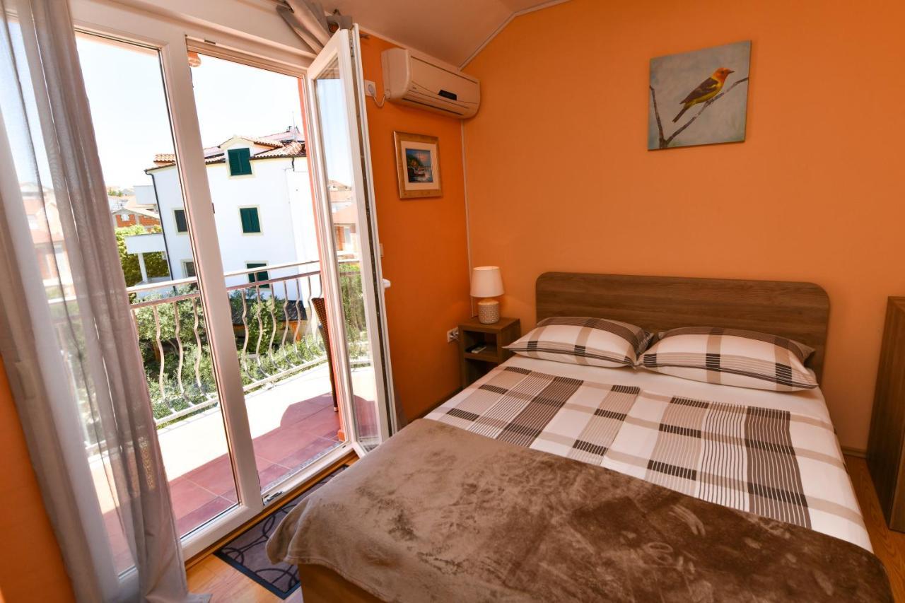 Apartments Villa Miranda Vodice Exterior photo