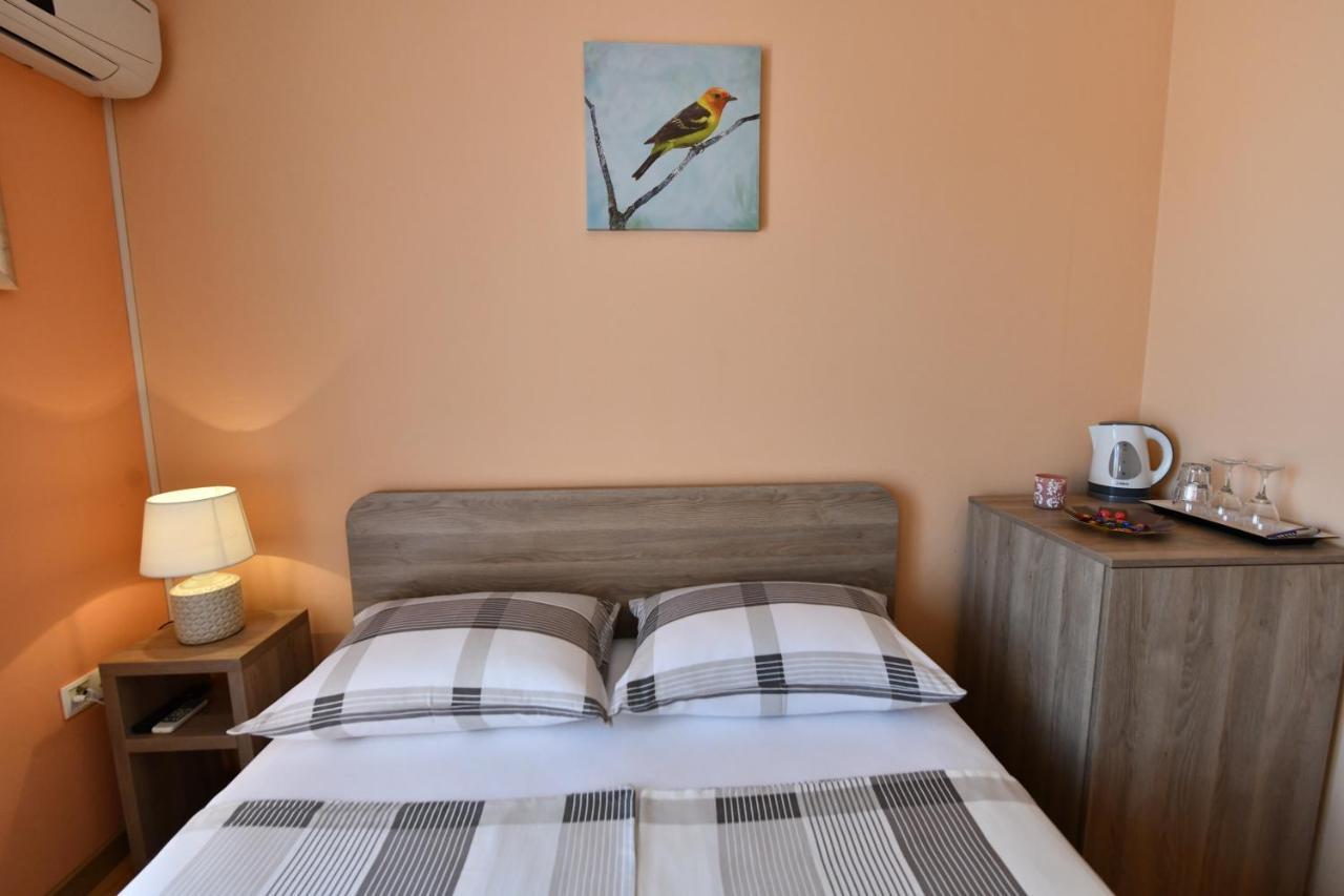 Apartments Villa Miranda Vodice Exterior photo