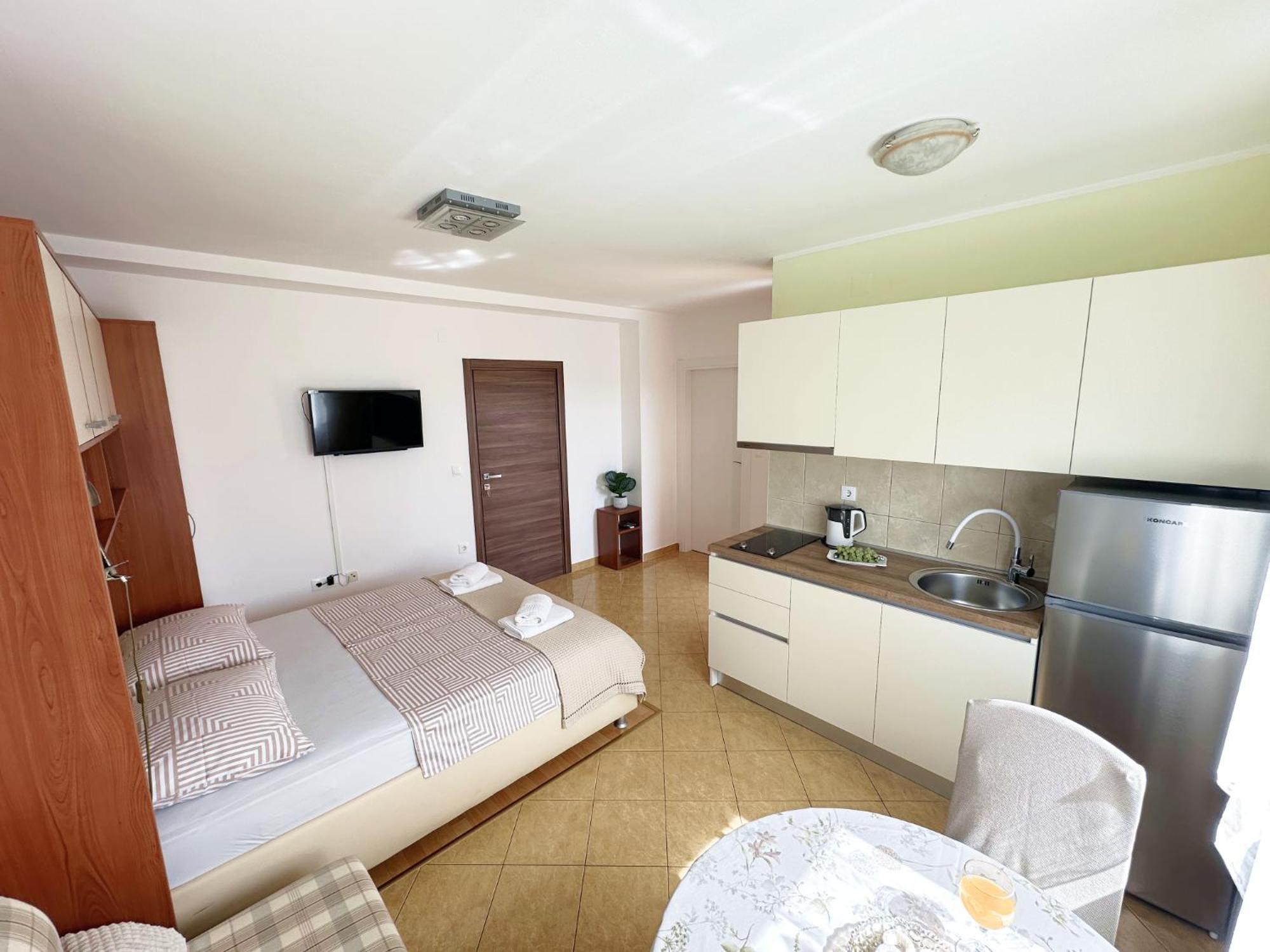 Apartments Villa Miranda Vodice Exterior photo
