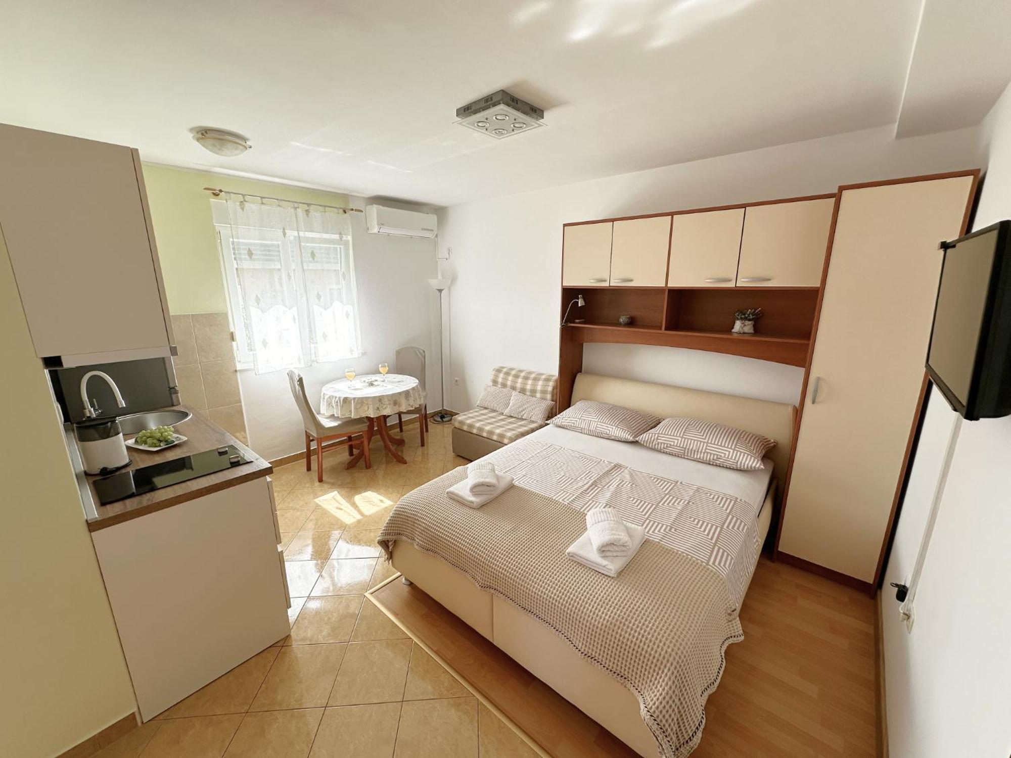 Apartments Villa Miranda Vodice Exterior photo