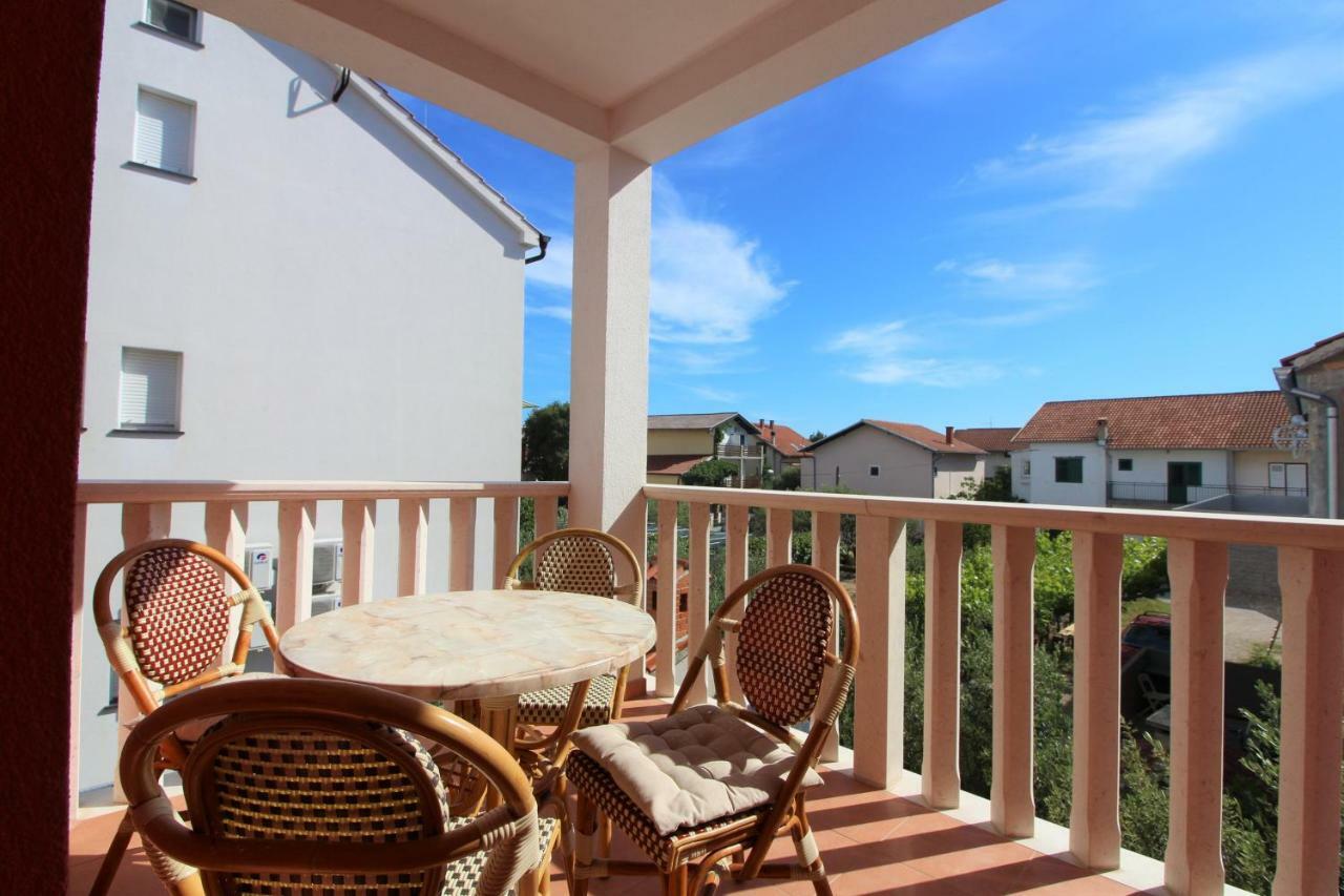 Apartments Villa Miranda Vodice Exterior photo